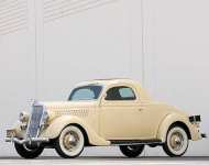 Ford V8 Deluxe 3-window Coupe 1935