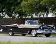 Ford Fairlane 500 Skyliner 1957