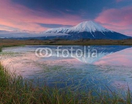 Россия, Камчатка. Снежный пик и закат