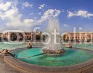 Армения, Ереван. Центральная площадь с фонтаном