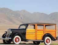 Ford V8 Deluxe Station Wagon (48) 1935