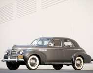 Buick Super Eight 4-door Sedan 1940–42